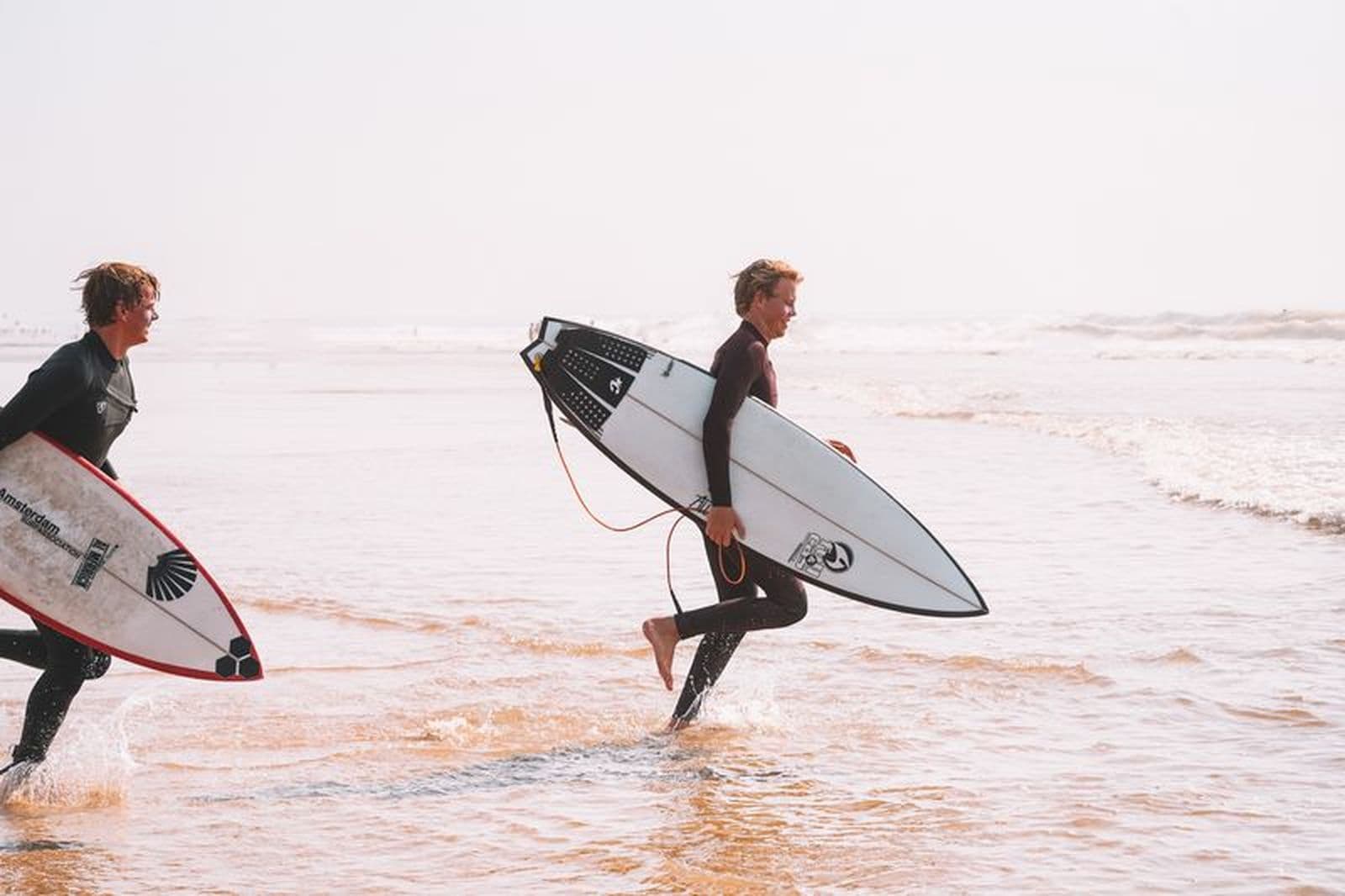 surfers